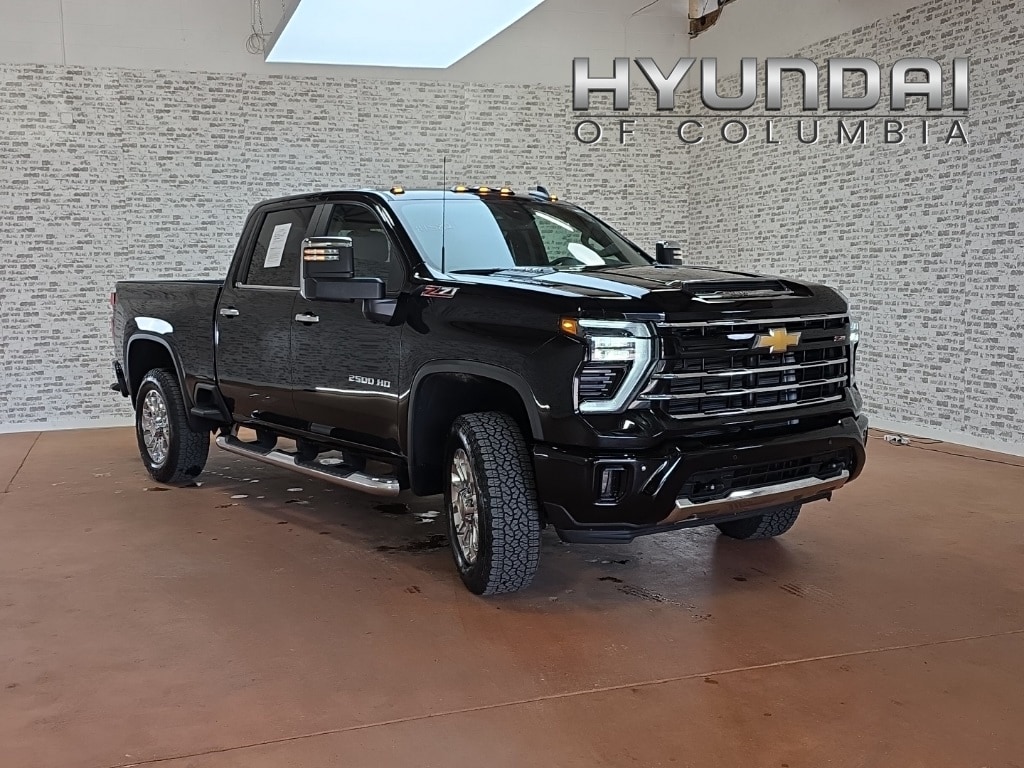 2025 Chevrolet Silverado 2500HD LT's photo