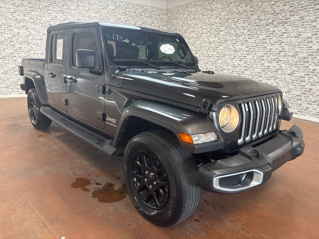 Used 2023 Jeep Gladiator Overland Truck