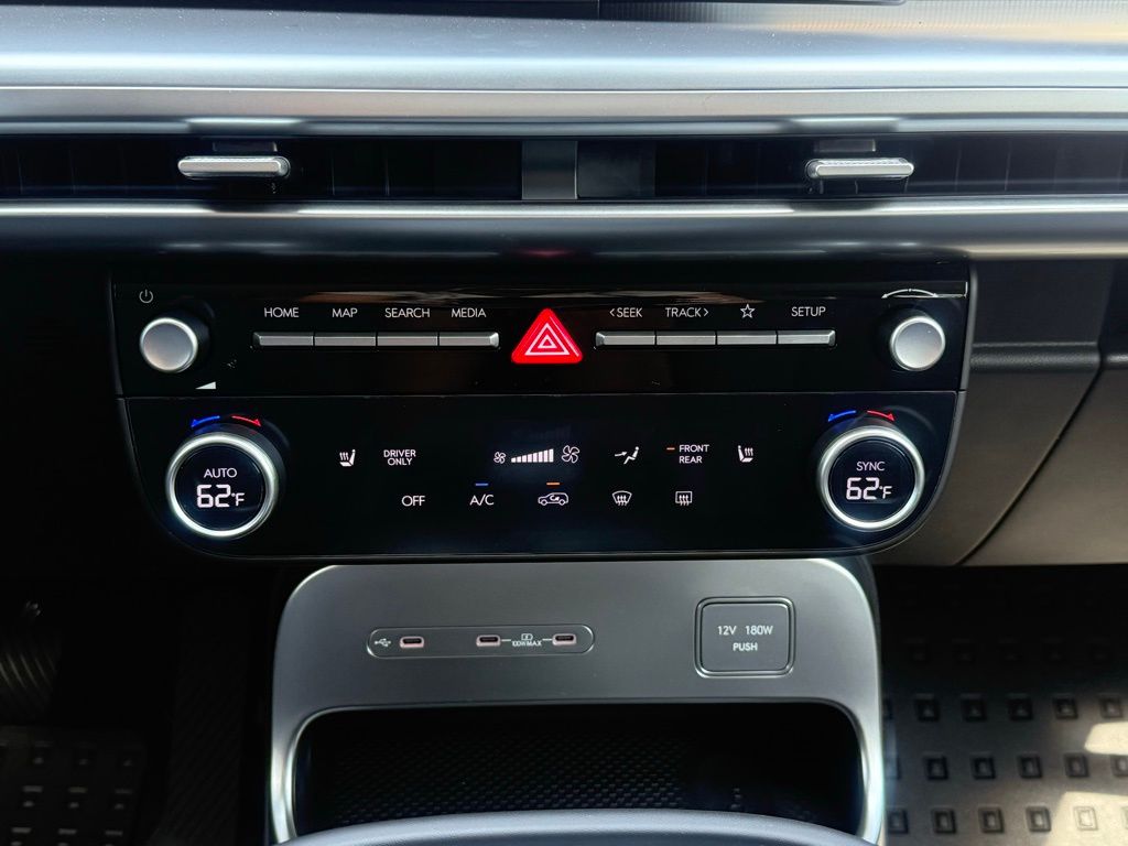 2026 Hyundai IONIQ 9 SE - Photo 25