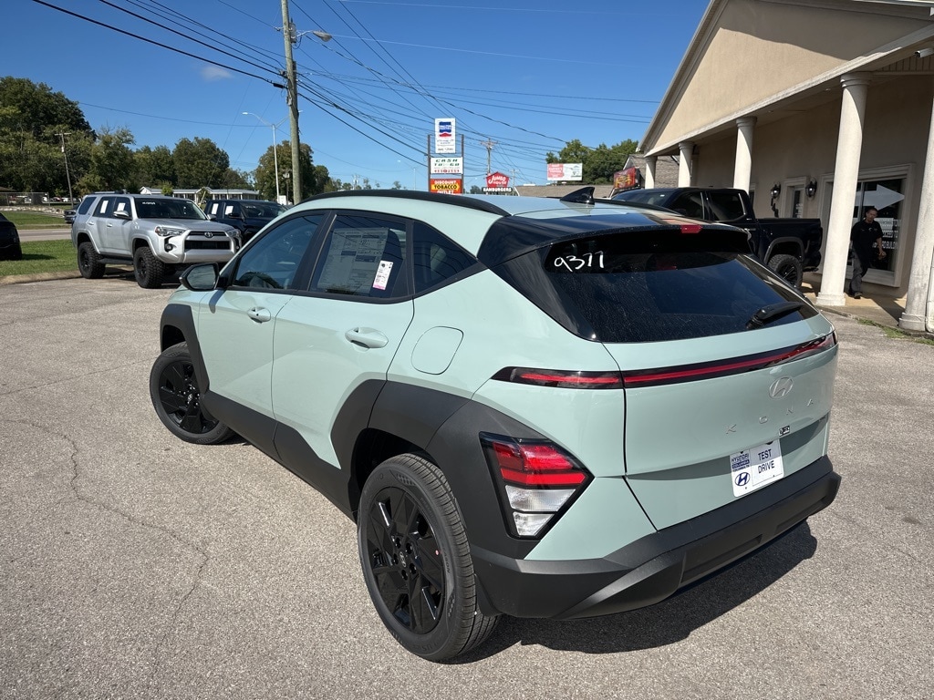 2026 Hyundai Kona SEL photo 4