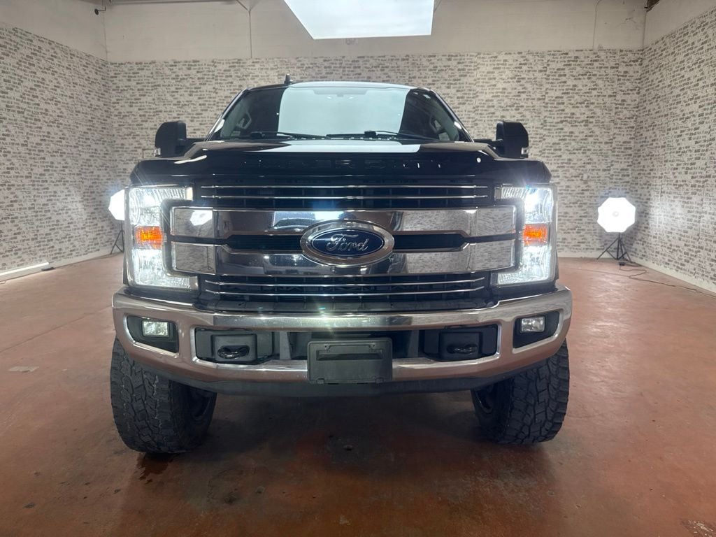 Used 2019 Ford F-250SD Lariat Truck