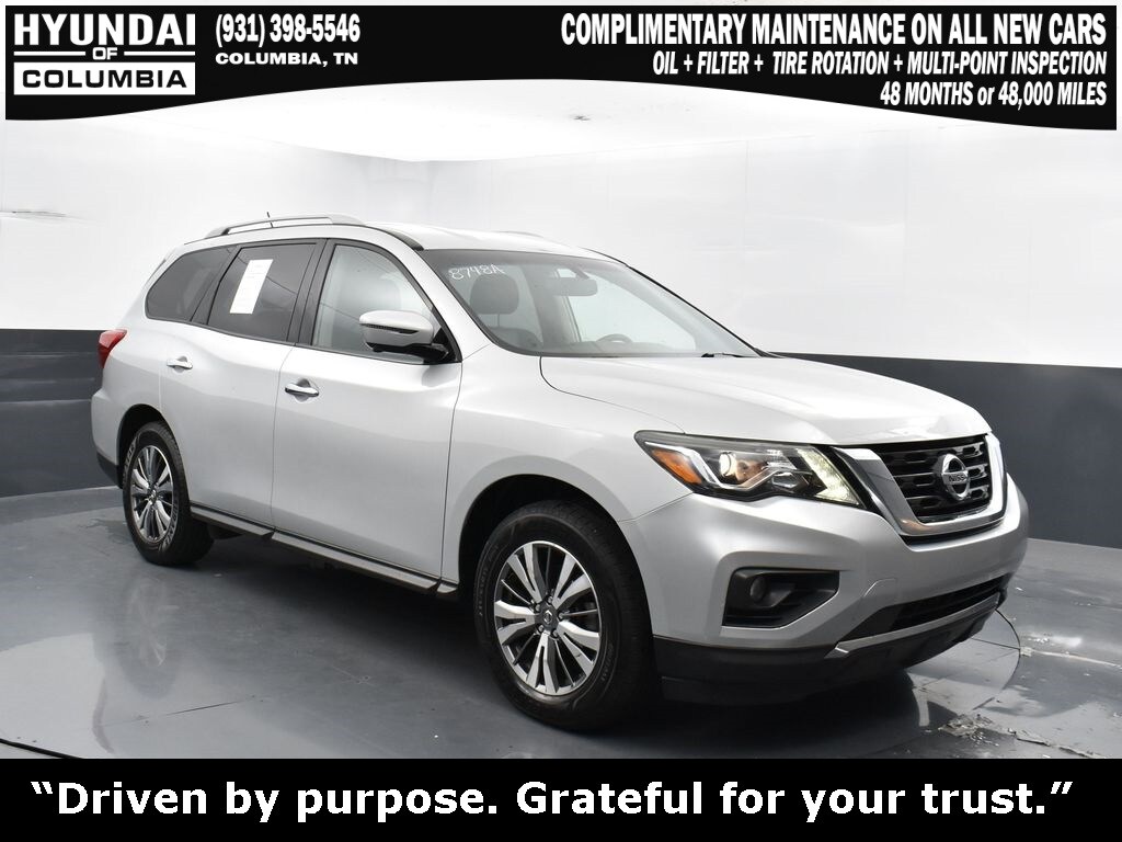 2018 Nissan Pathfinder SL photo 3