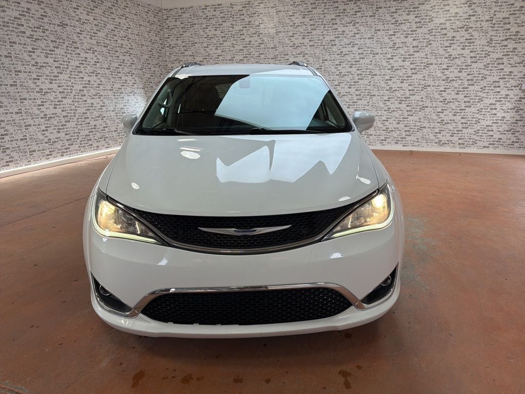 Used 2020 Chrysler Pacifica Touring L with VIN 2C4RC1BG7LR284252 for sale in Columbia, TN