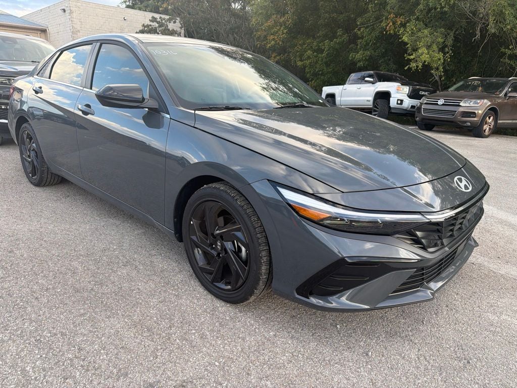 New 2026 Hyundai Elantra SEL Sport Sedan