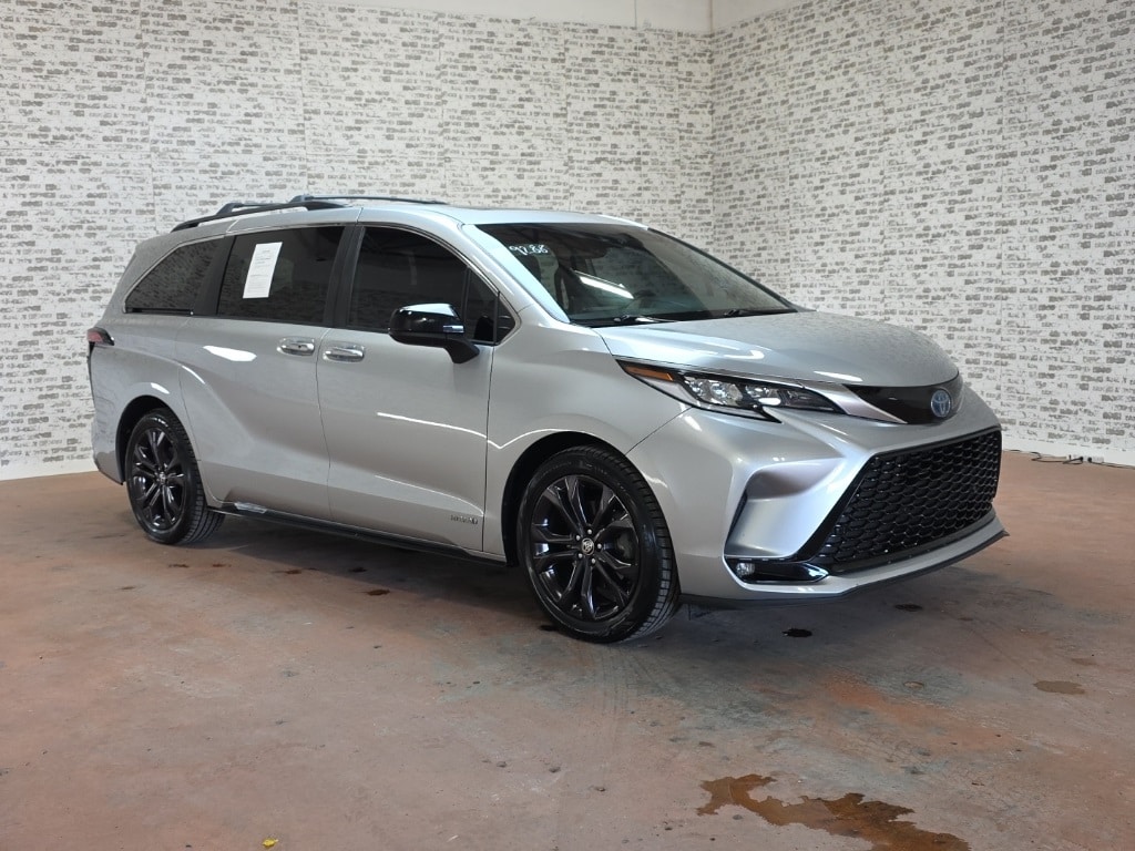 2021 Toyota Sienna XSE