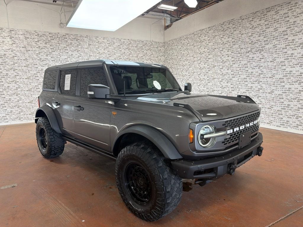 2023 Ford Bronco SUV 