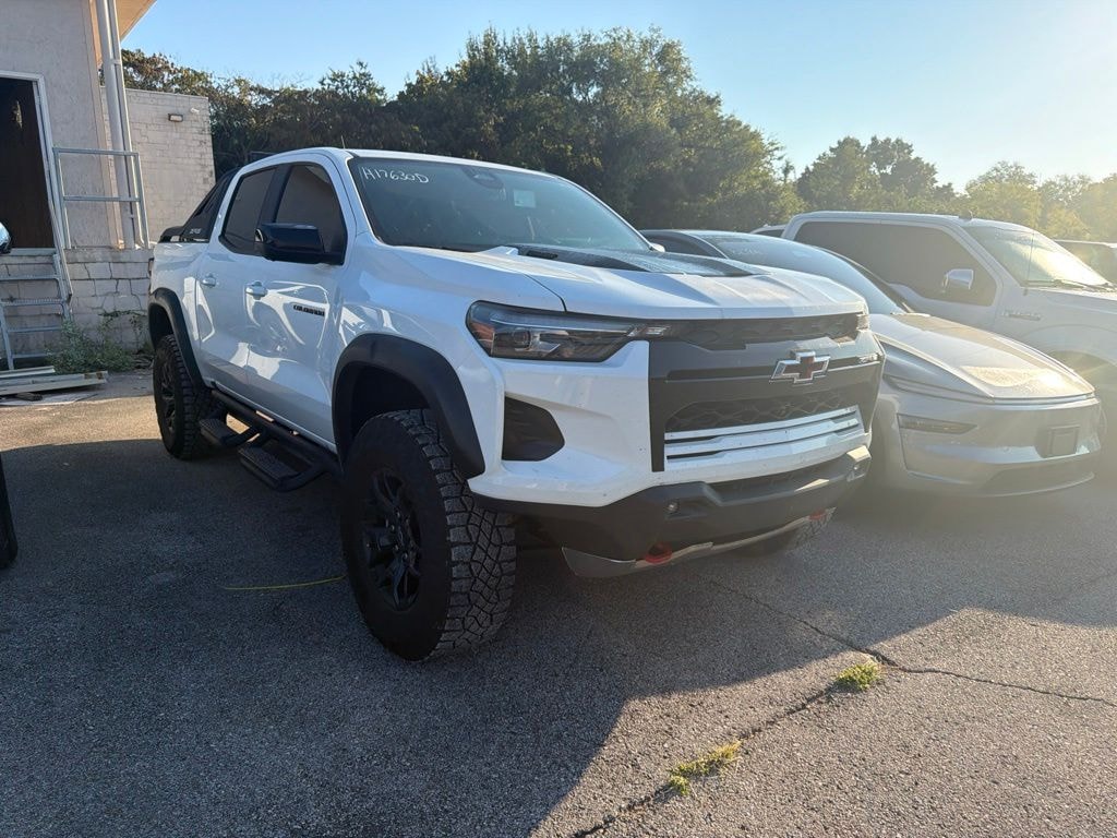 Used 2025 Chevrolet Colorado ZR2 Truck