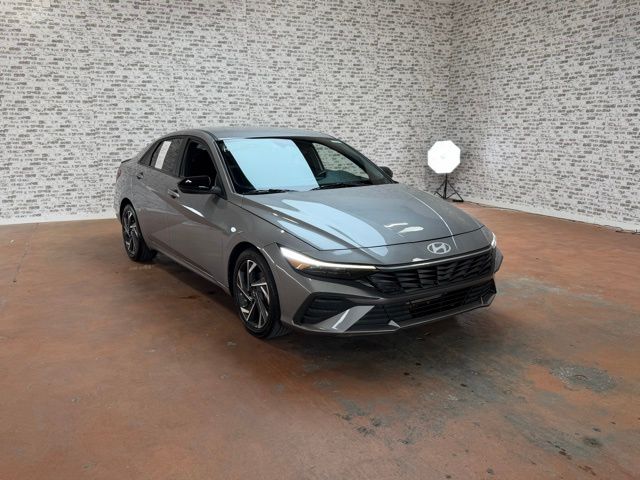 2025 Hyundai Elantra 2.0 SEL Sport IVT's photo