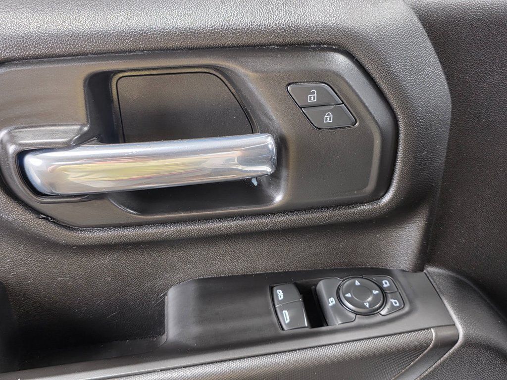 2024 GMC Sierra 3500HD Pro - Photo 17