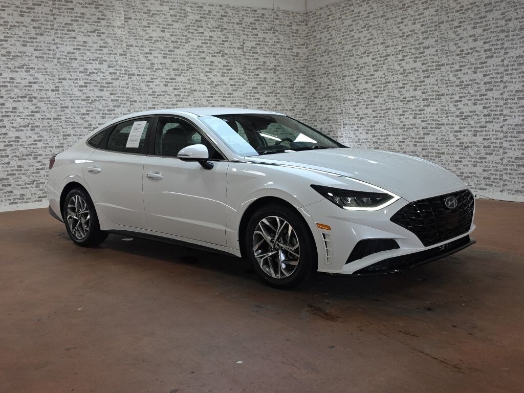 Used 2022 Hyundai Sonata SEL Sedan