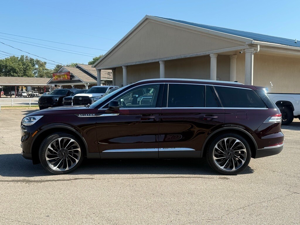 2023 Lincoln Aviator Reserve photo 2