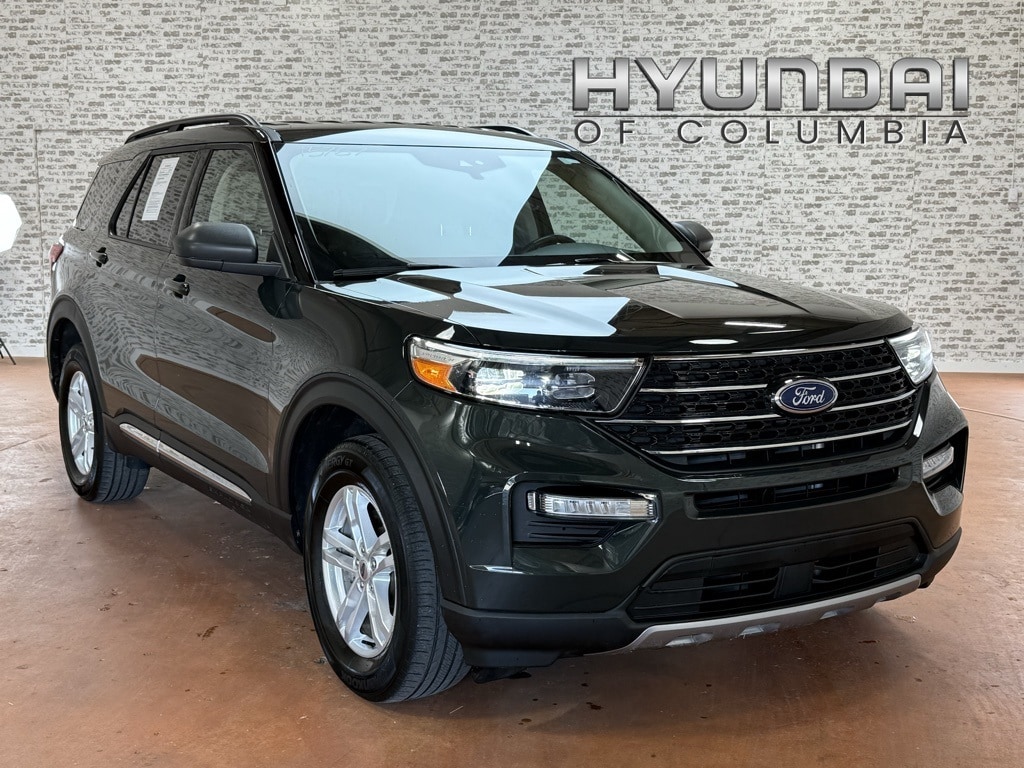 2022 Ford Explorer XLT's photo