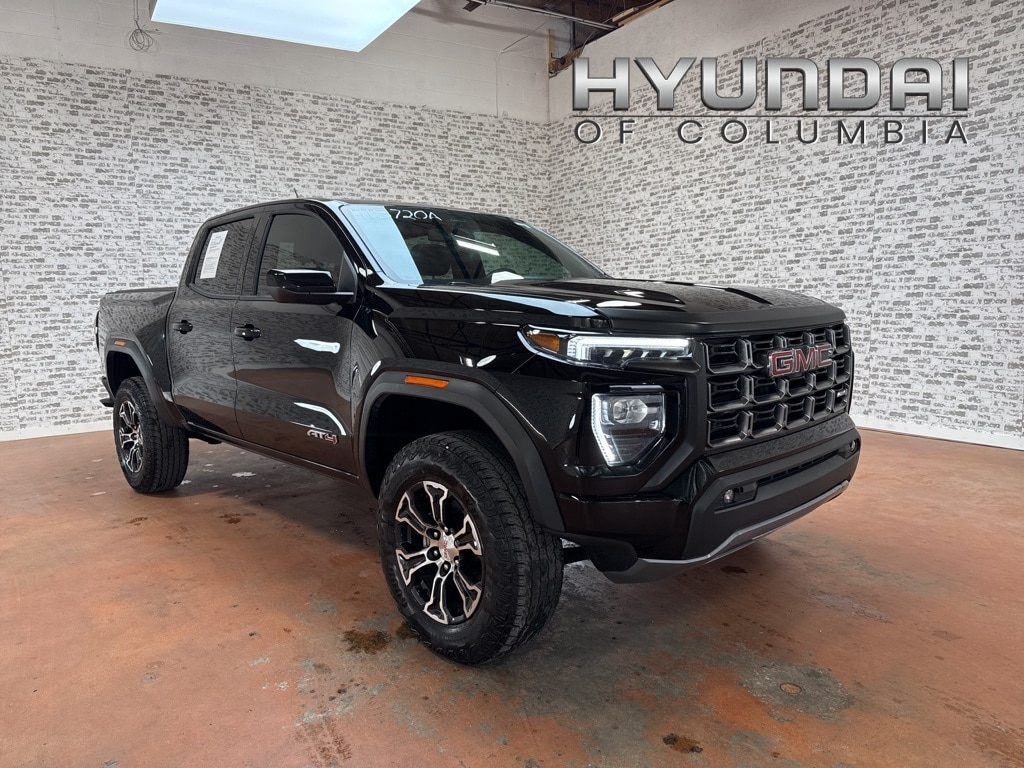 2024 GMC Canyon AT4's photo