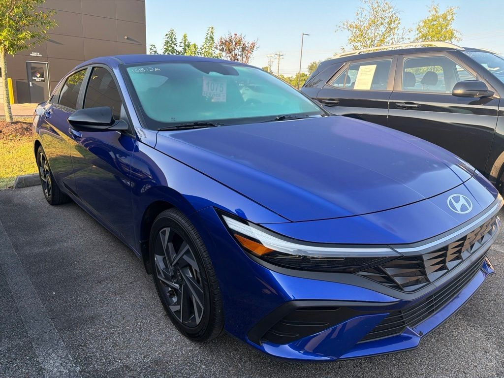 Used 2025 Hyundai Elantra SEL Sport Sedan