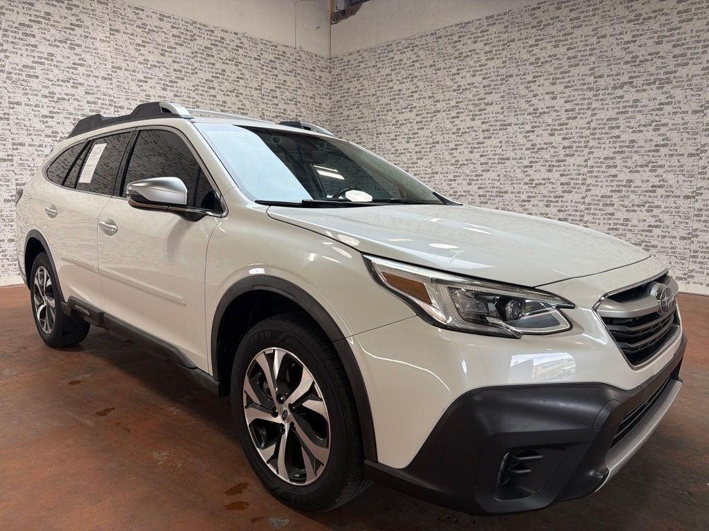 Used 2023 Toyota Highlander XLE SUV