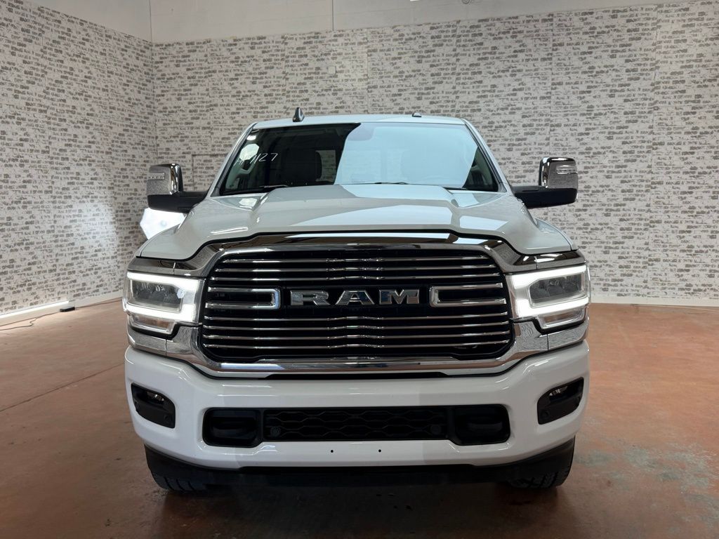 3C6UR5FL5RG402439