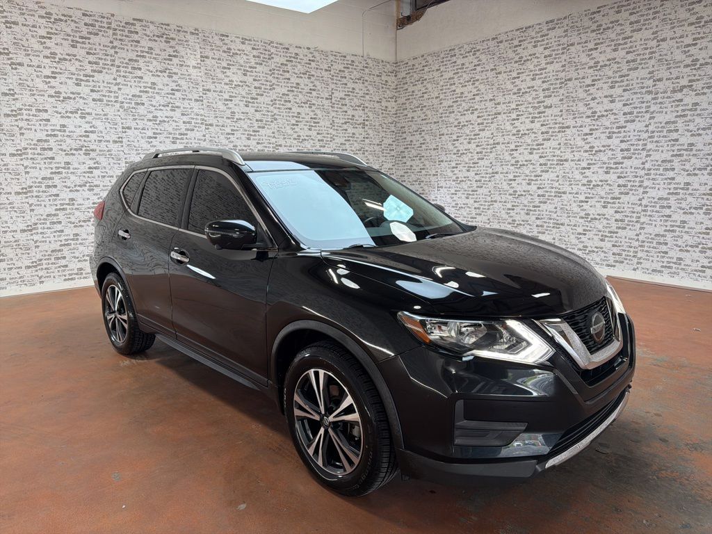 2020 Nissan Rogue SV FWD's photo