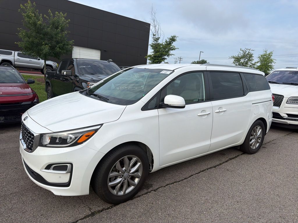 2019 Kia Sedona EX's photo