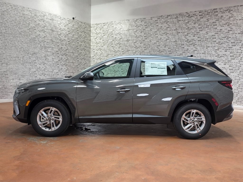 2026 Hyundai Tucson SE photo 4