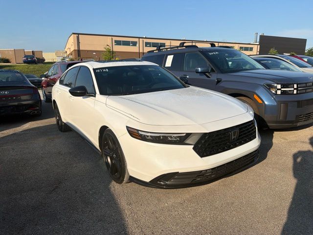 2025 Honda Accord Hybrid Sport-L's photo