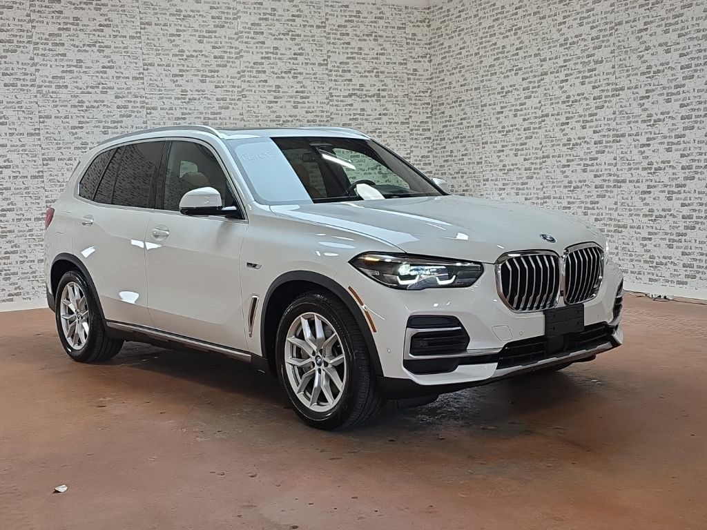 2022 BMW X5 45e