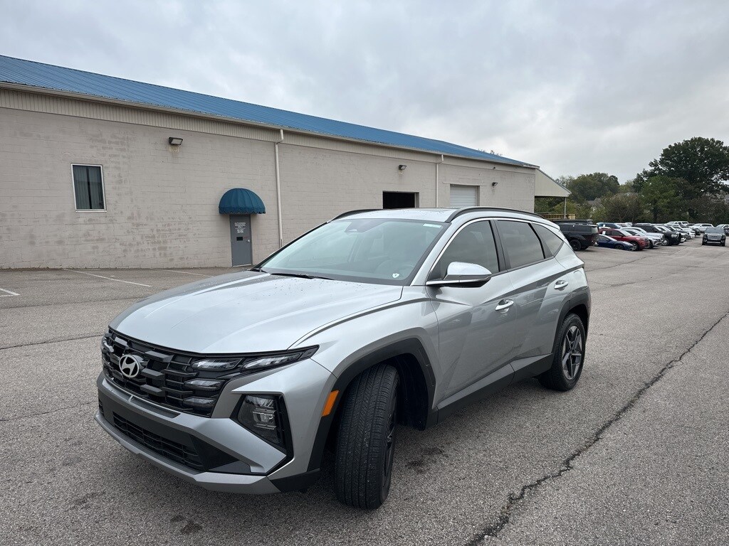 2025 Hyundai Tucson SEL Convenience photo 3