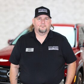 Staff member Milton Stephens from ID_fbd7f738932d