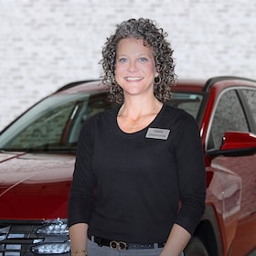 Staff member Stephanie Blackburn from ID_f974168aef58