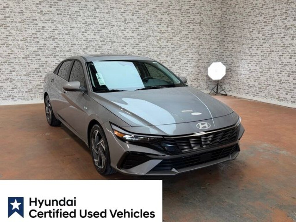 Certified 2025 Hyundai Elantra SEL Convenience Sedan