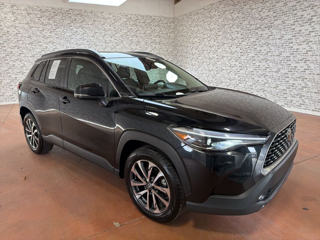 2022 Toyota Corolla Cross XLE