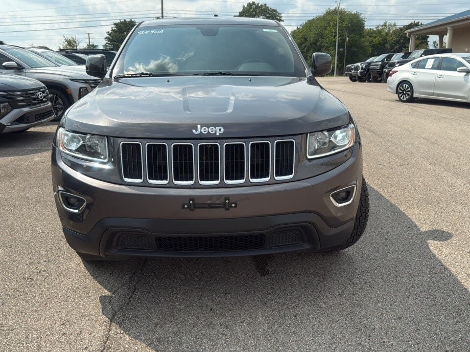 2016 Jeep Grand Cherokee Laredo photo 2