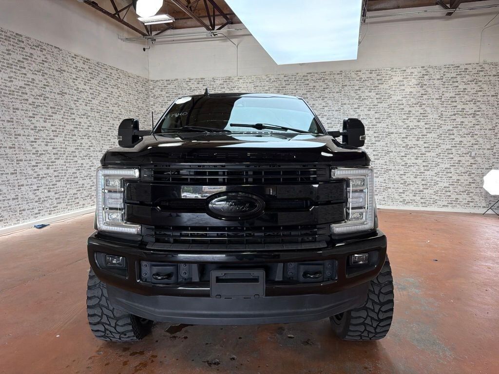 Used 2019 Ford F-250SD Lariat Truck