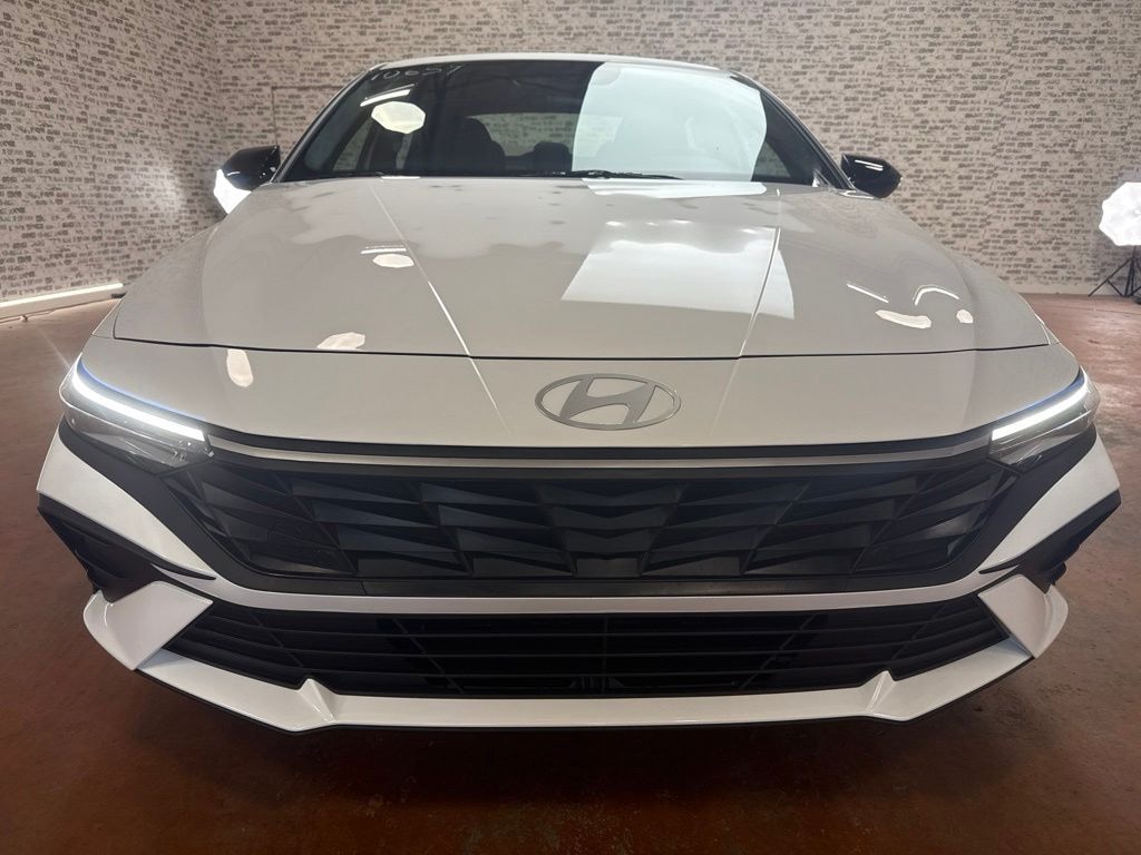 New 2026 Hyundai Elantra SEL Sport Sedan