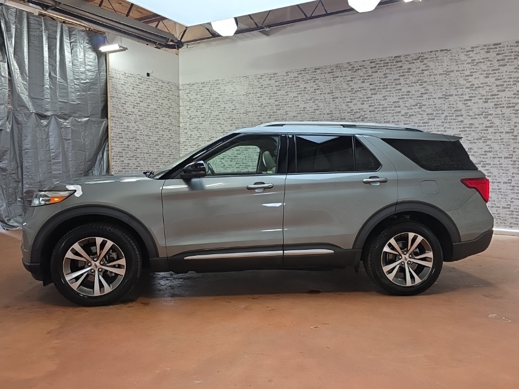 2020 Ford Explorer Platinum photo 4