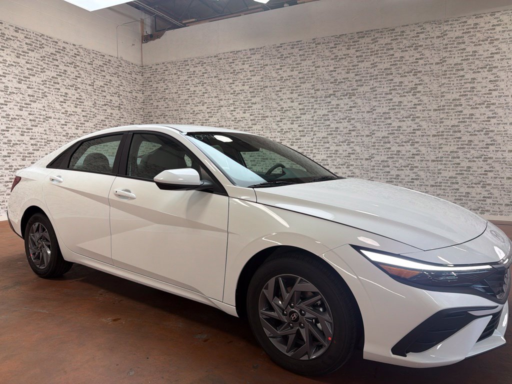 2026 Hyundai Elantra Hybrid