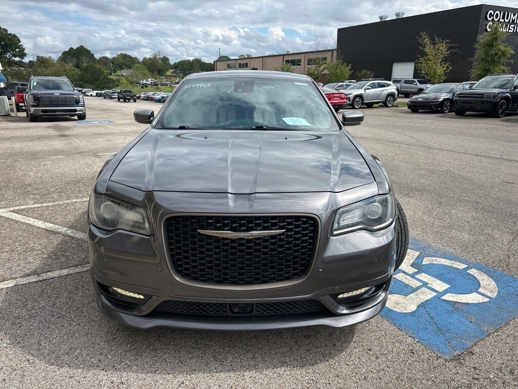 2020 Chrysler 300 S photo 2