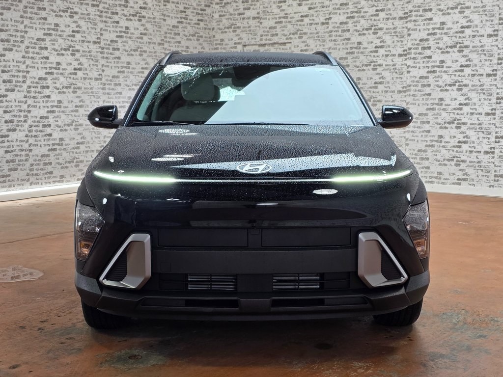 2026 Hyundai Kona SEL photo 2