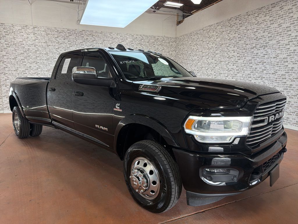 2022 RAM 3500 Laramie 4X4 Crew Cab LWB's photo