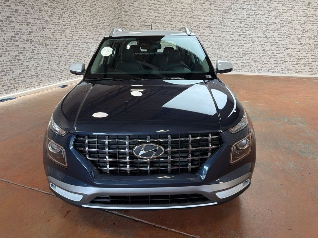 New 2026 Hyundai Venue SEL w/Two-Tone Roof SUV