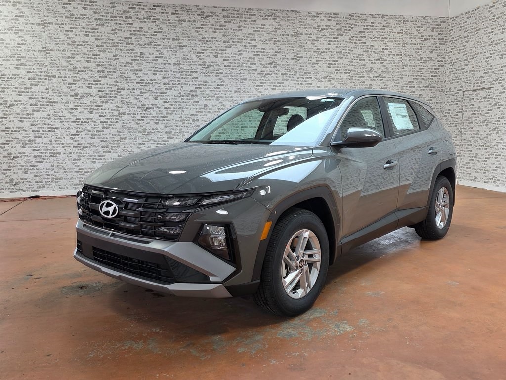 2026 Hyundai Tucson SE photo 3