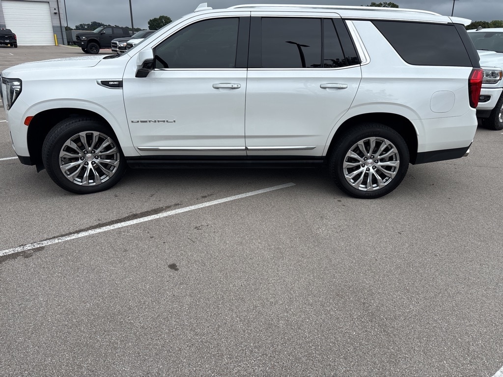 2022 Gmc Yukon Denali photo 2