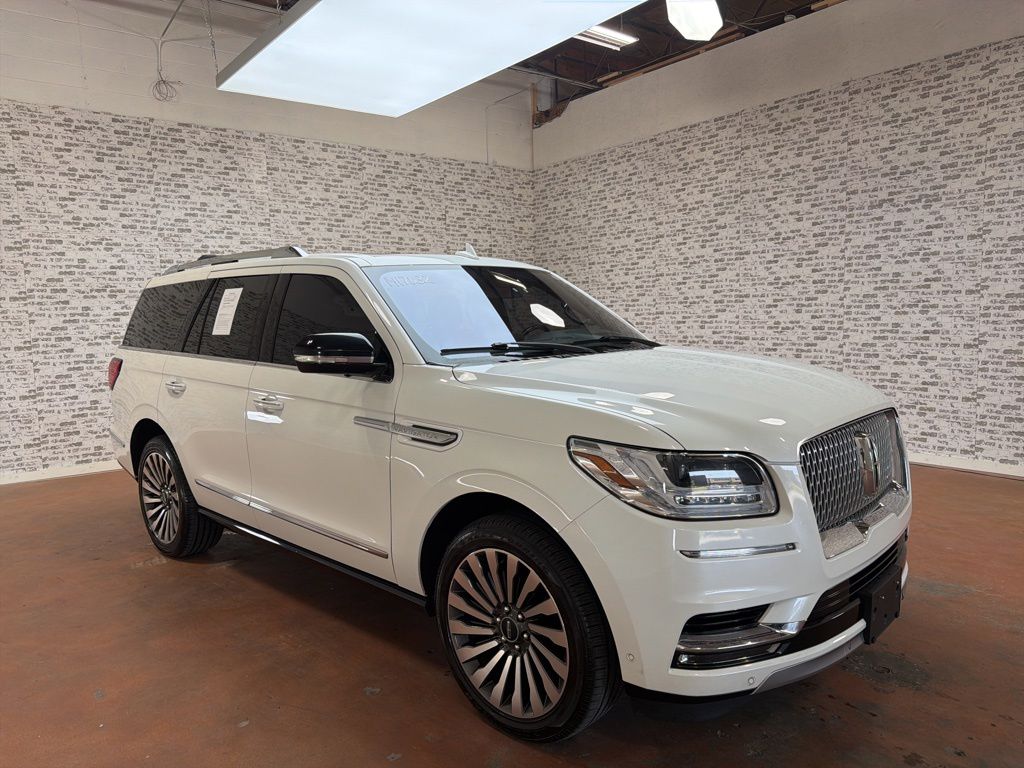 2020 Lincoln Navigator Reserve 4WD's photo
