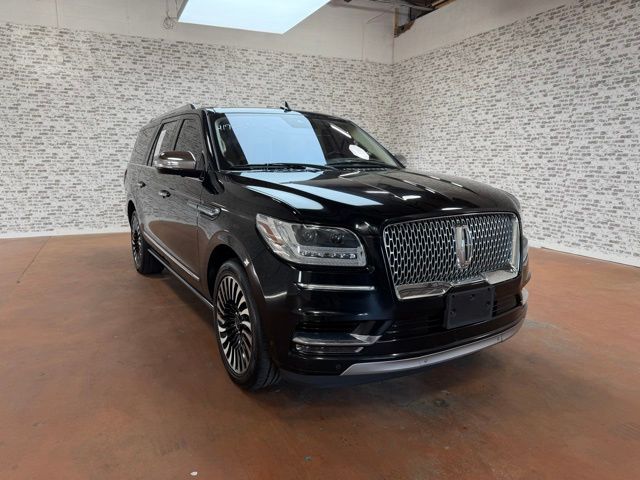 2018 Lincoln Navigator L Black Label 4WD's photo