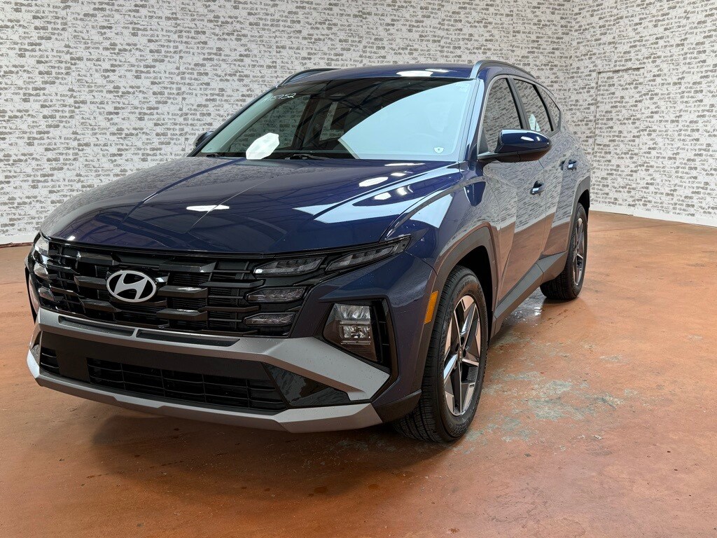 2025 Hyundai Tucson SEL photo 3