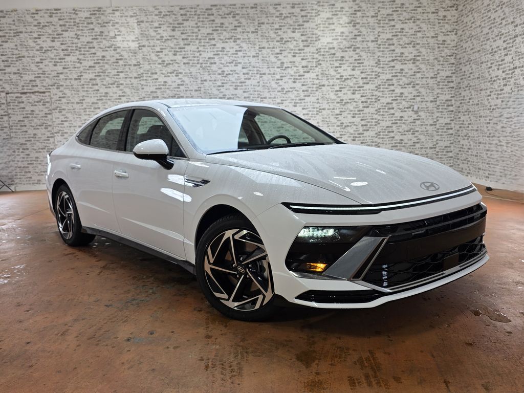 2026 Hyundai Sonata SEL AWD's photo