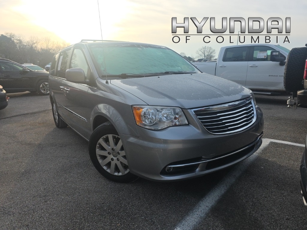 2015 Chrysler Town & Country Touring