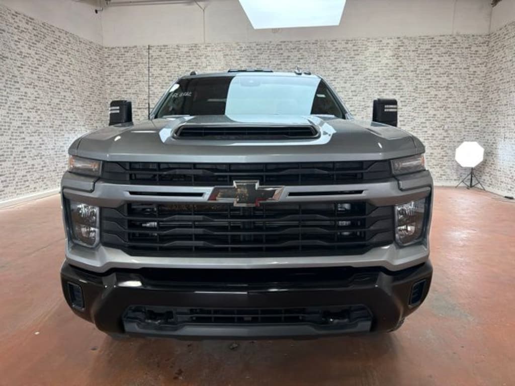 Used 2024 Chevrolet Silverado 2500HD Custom Truck