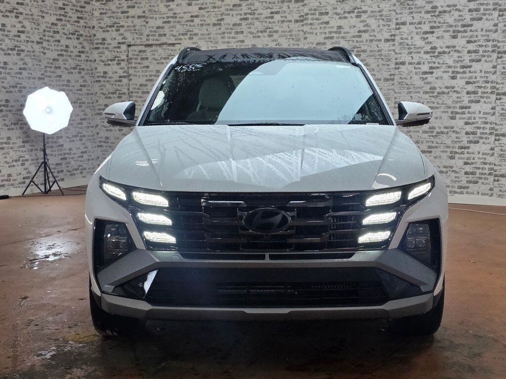 2026 Hyundai Tucson Hybrid Limited photo 2