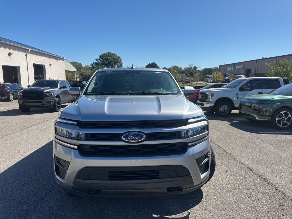 Used 2022 Ford Expedition Max XLT SUV