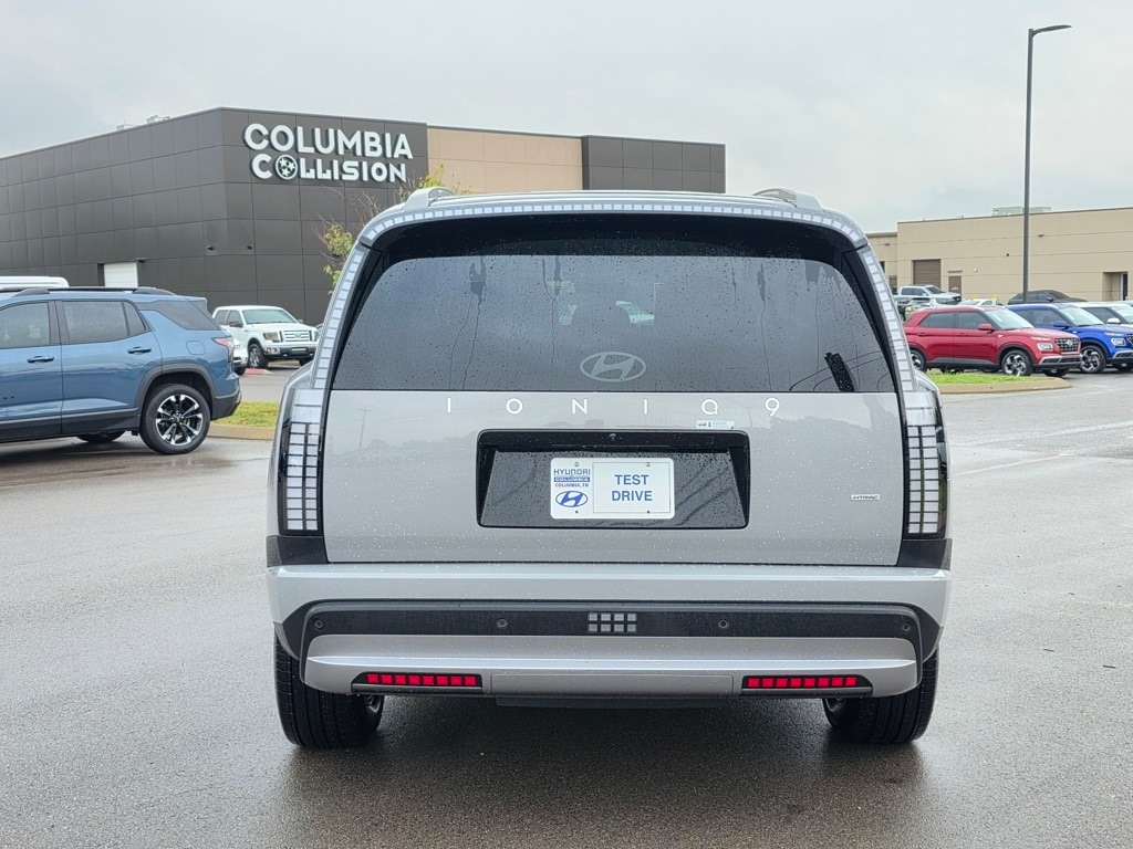 2026 Hyundai Ioniq SE photo 3